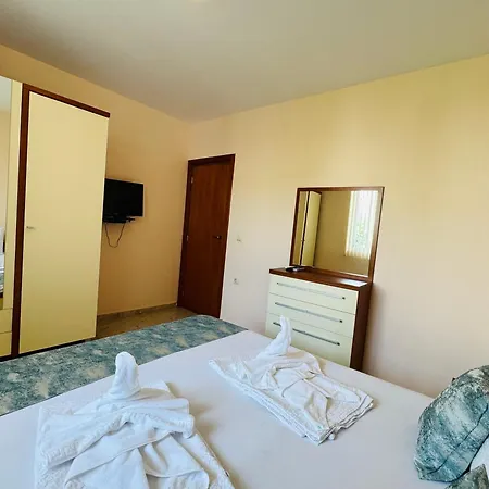 Apartment Lazur 1 7- 5 Sveti Vlas