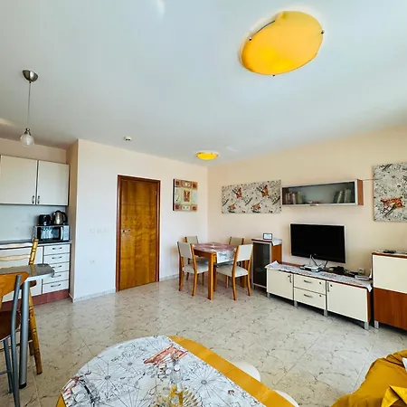 Apartament Lazur 1 7- 5 *