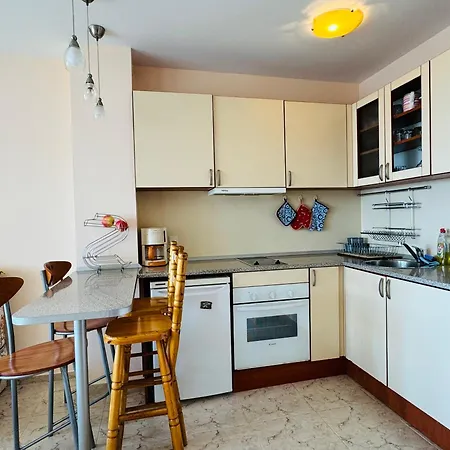 Apartament Lazur 1 7- 5 *