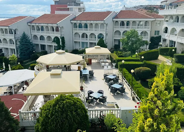 Lazur 1 7- 5 公寓 *